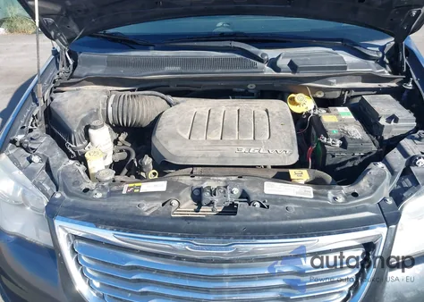 2016 Chrysler Town & Country Touring from USA, damaged, VIN 2C4RC1BGXGR231146